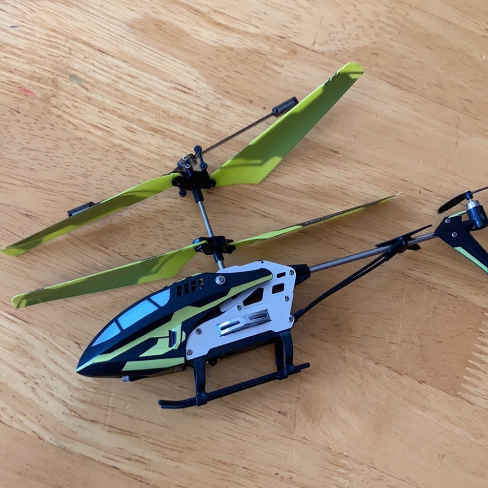 Protocol Aviator Remote Control Helicopter - Picture 2 of 4